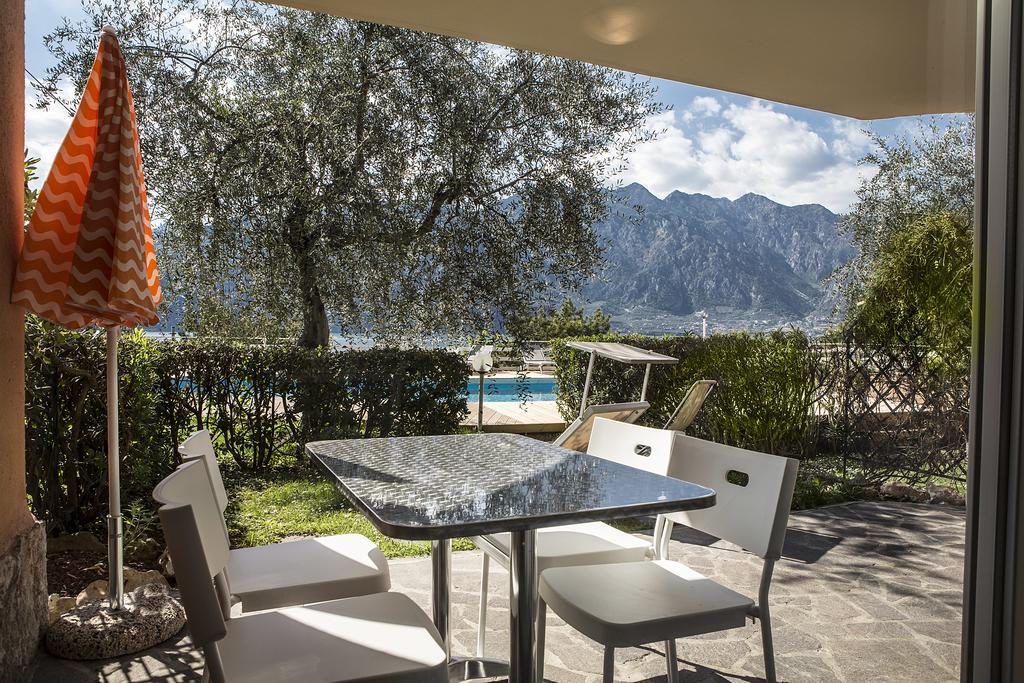 Residence Parco Lago Di Garda Μαλτσεζίνε Εξωτερικό φωτογραφία