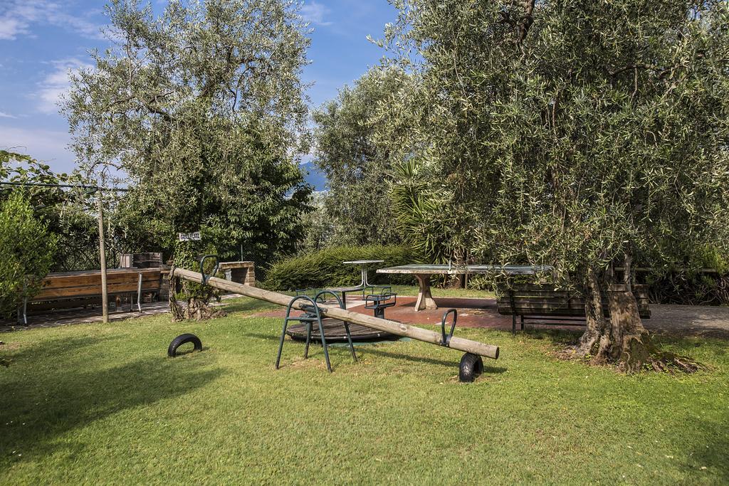 Residence Parco Lago Di Garda Μαλτσεζίνε Εξωτερικό φωτογραφία