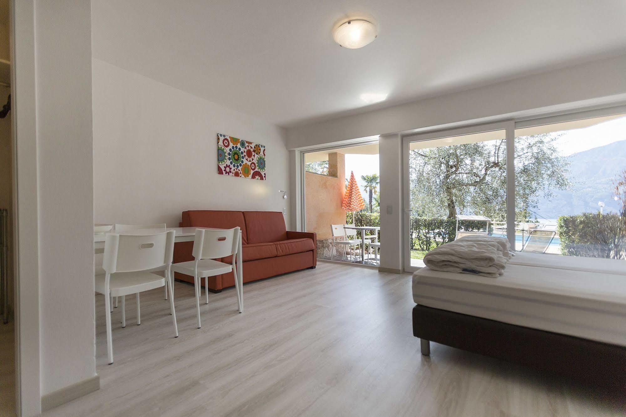 Residence Parco Lago Di Garda Μαλτσεζίνε Εξωτερικό φωτογραφία